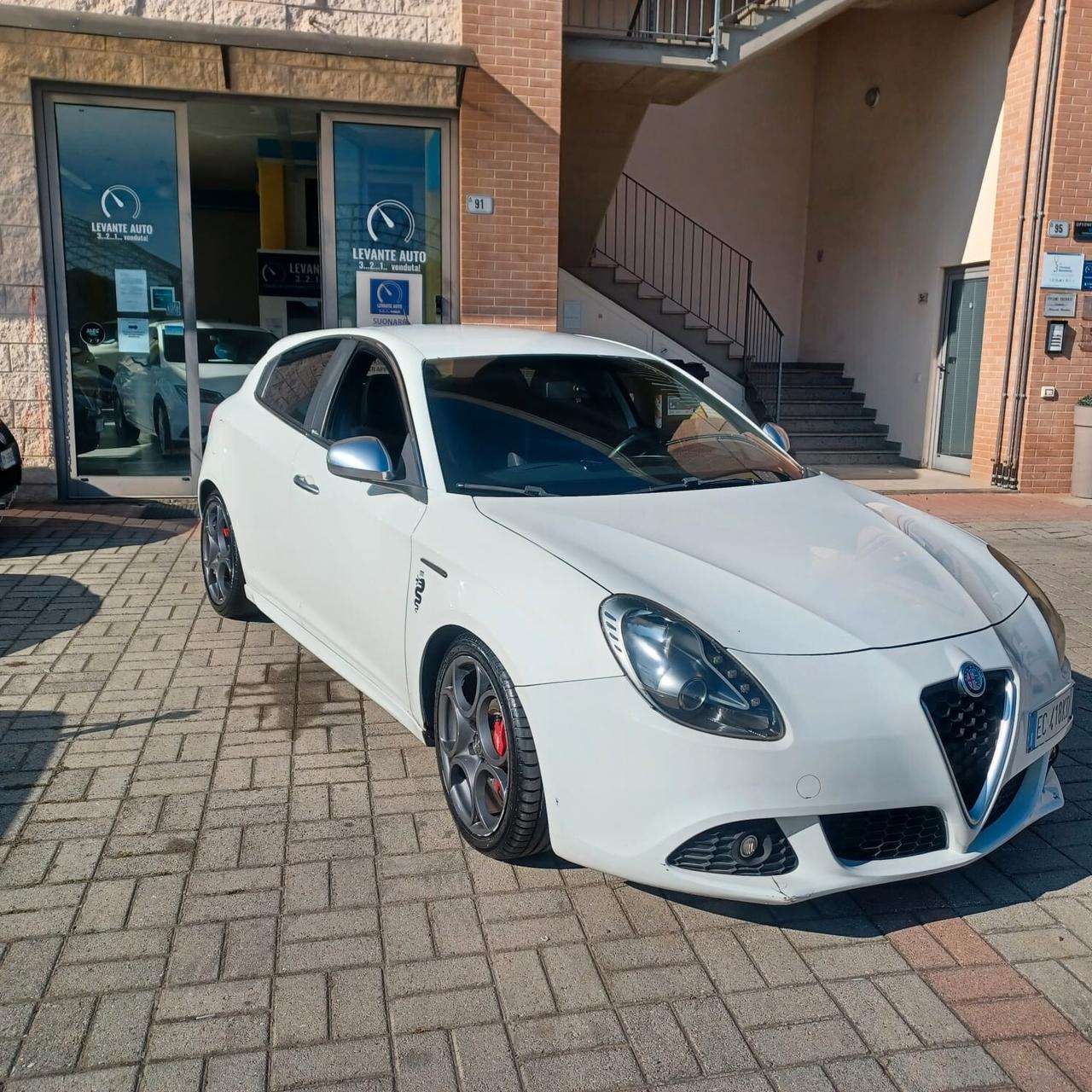 MOLTO BELLA GIULIETTA 2.0TDI 170CV