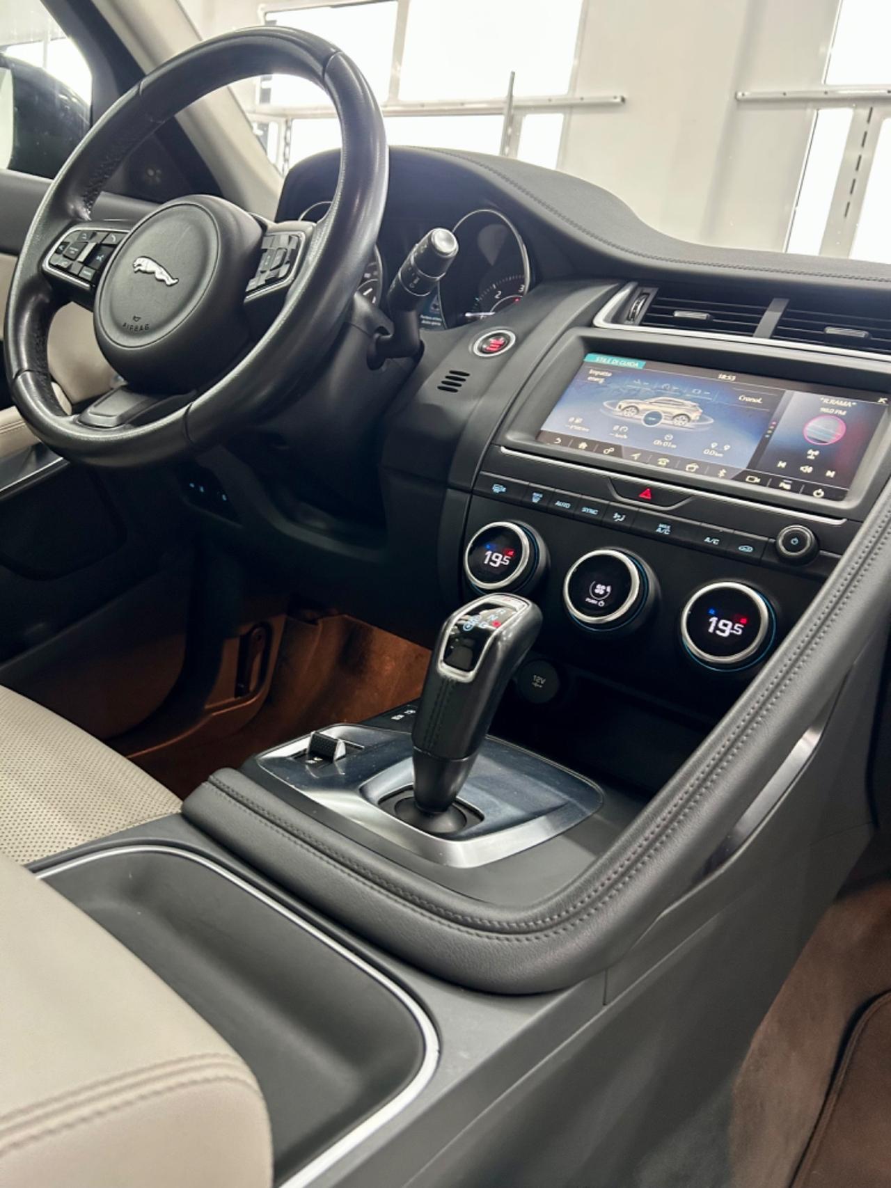 Jaguar E-Pace 2.0D 150 CV AWD R-Dynamic S FINANZIABILE
