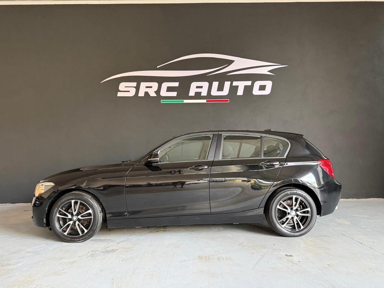 Bmw 118 118d 5p. Unique