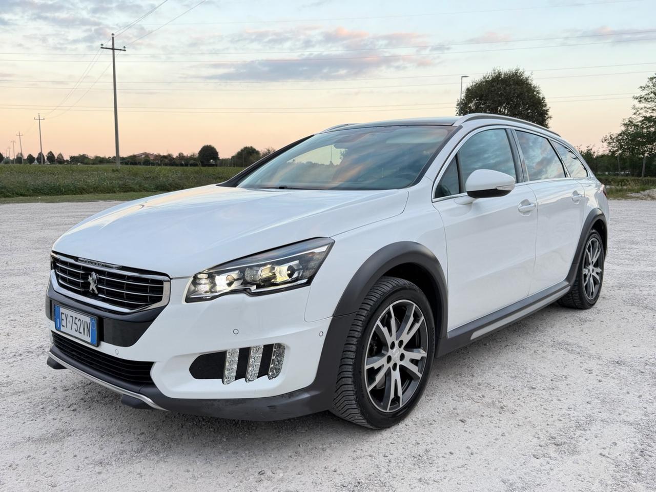 Peugeot 508 RXH Hybrid4x4