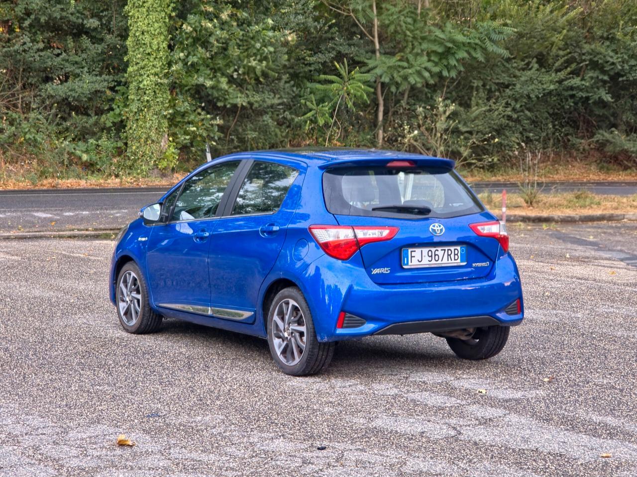 Toyota Yaris 1.5 Hybrid 5 porte Trend White Edition E6B Automatica NEO 2017
