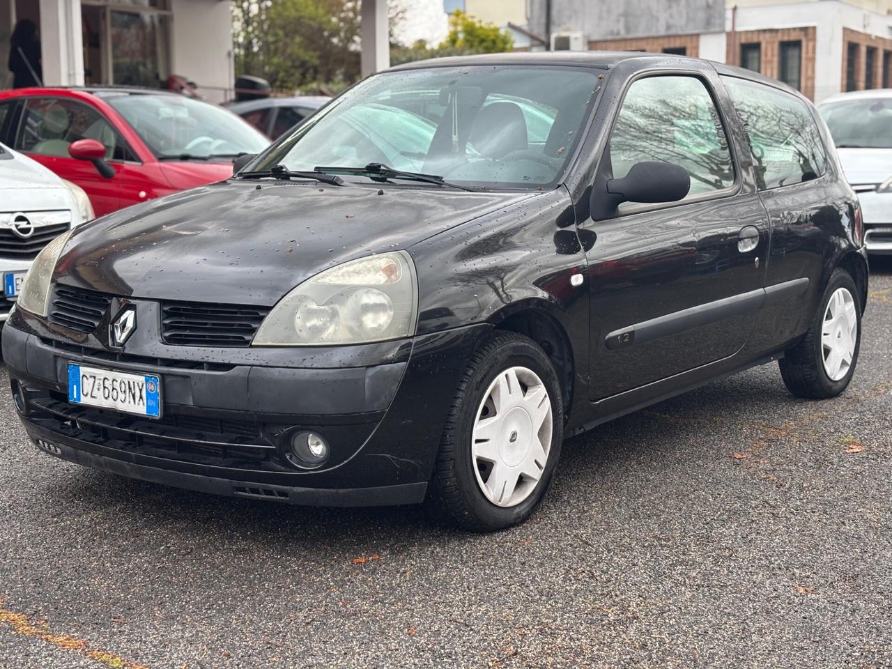 Renault Clio Storia 1.2 16V 3 porte Dynamique