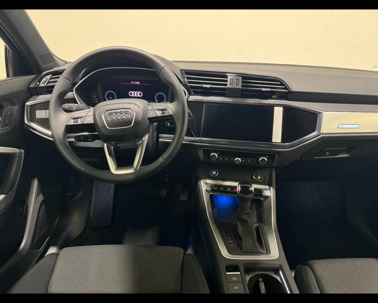 AUDI Q3 SPORTBACK 35 TFSI S-TRONIC IDENTITY BLACK