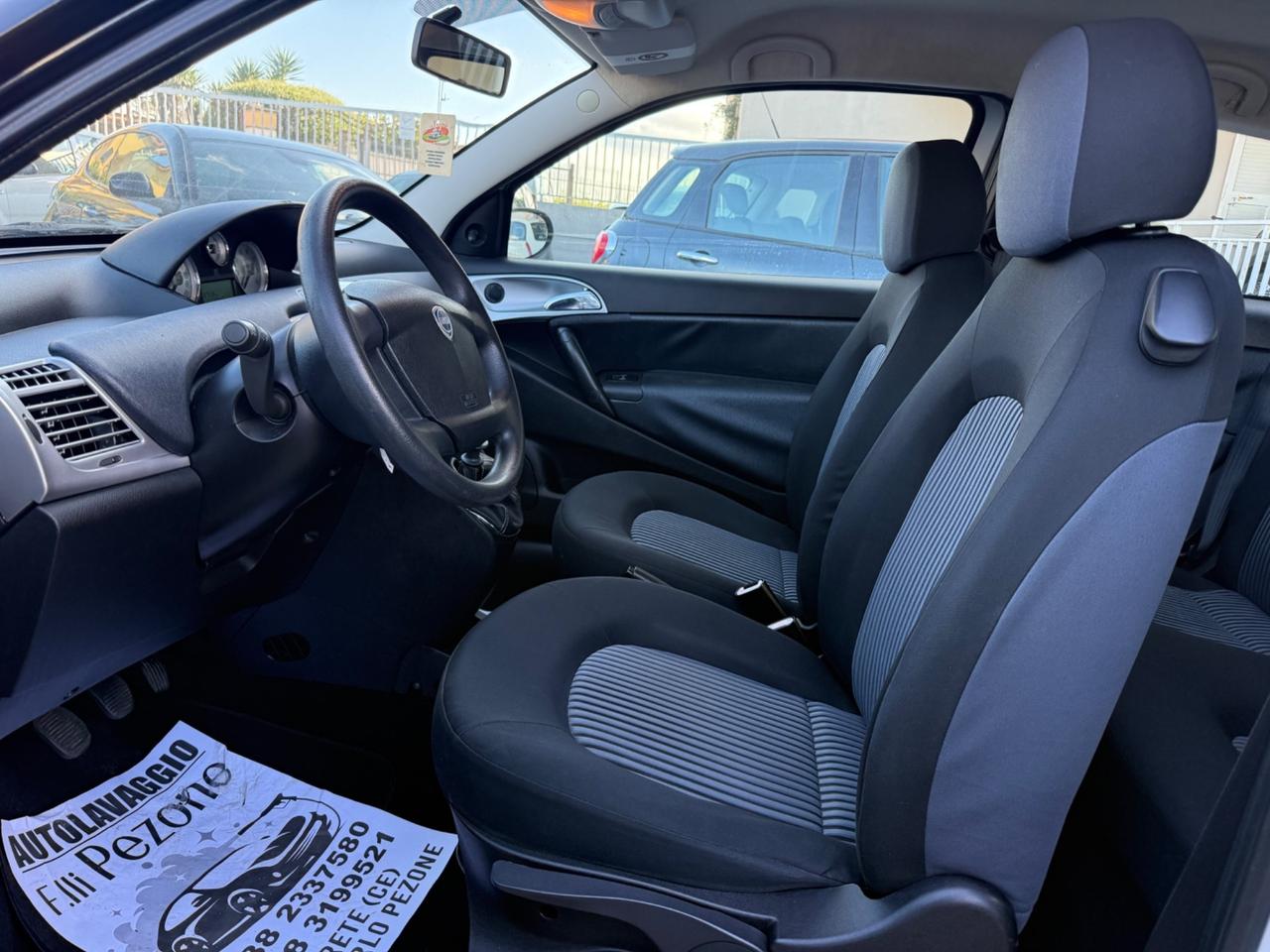 Lancia Ypsilon 1.2 Versus