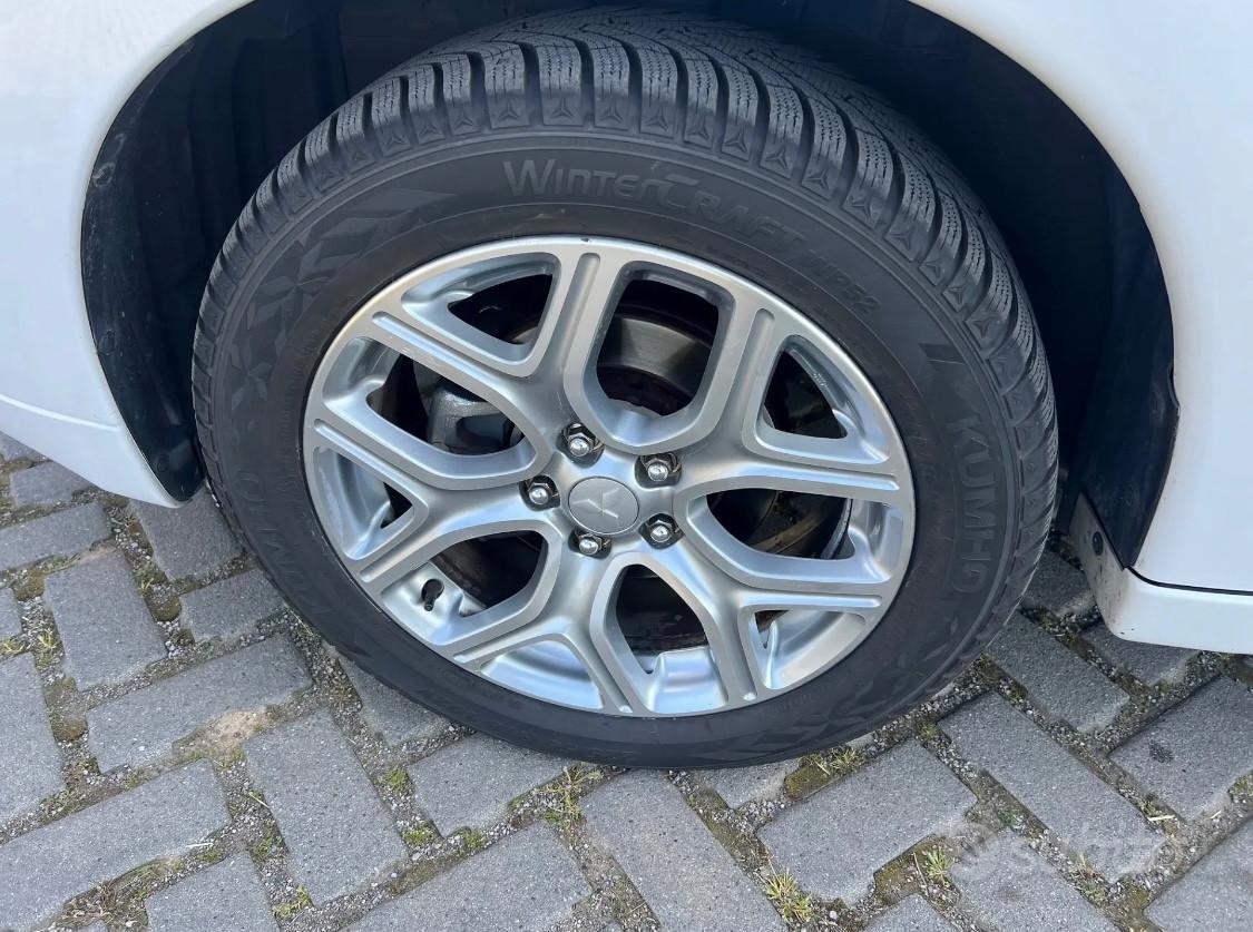 Mitsubishi Outlander 2.0 MIVEC 4WD CVT Intense