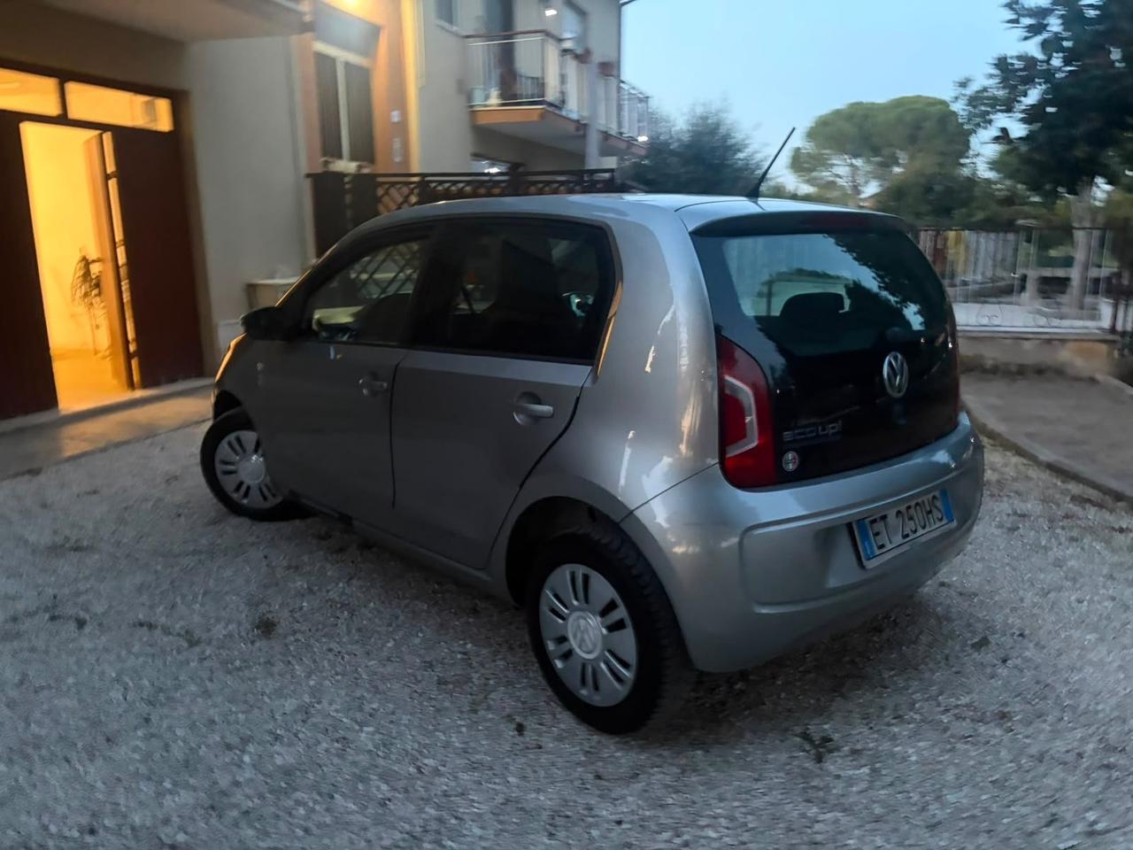 Volkswagen up! 1.0 5p. eco high BlueMotion Technology