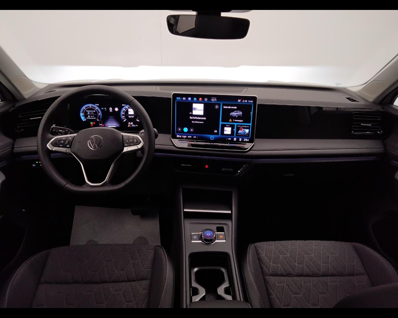 VOLKSWAGEN Tiguan III 2024 - Tiguan 2.0 tdi Life 150cv dsg