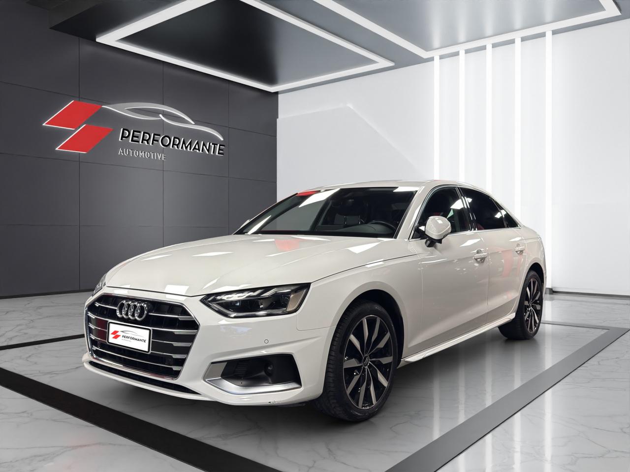 Audi A4 Berlina A4 30 2.0 tdi mhev Business Advanced 136cv s-tronic
