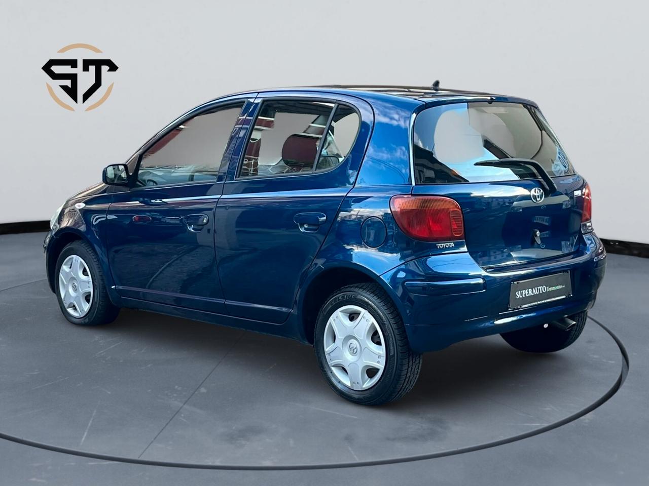 Toyota Yaris 1.0i 16V cat 5 porte Sol