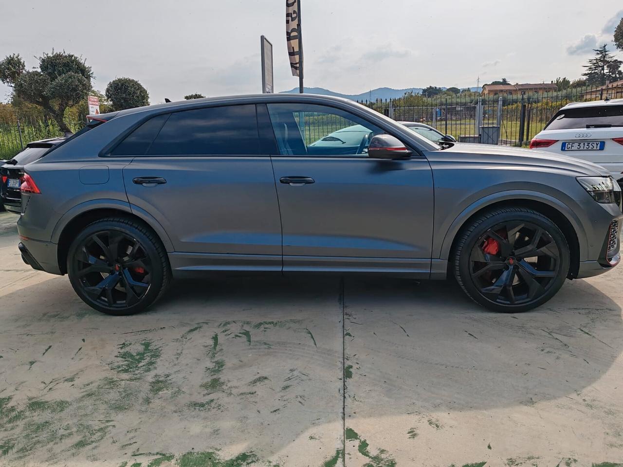 Audi Q8 RS TFSI V8 quattro tiptronic