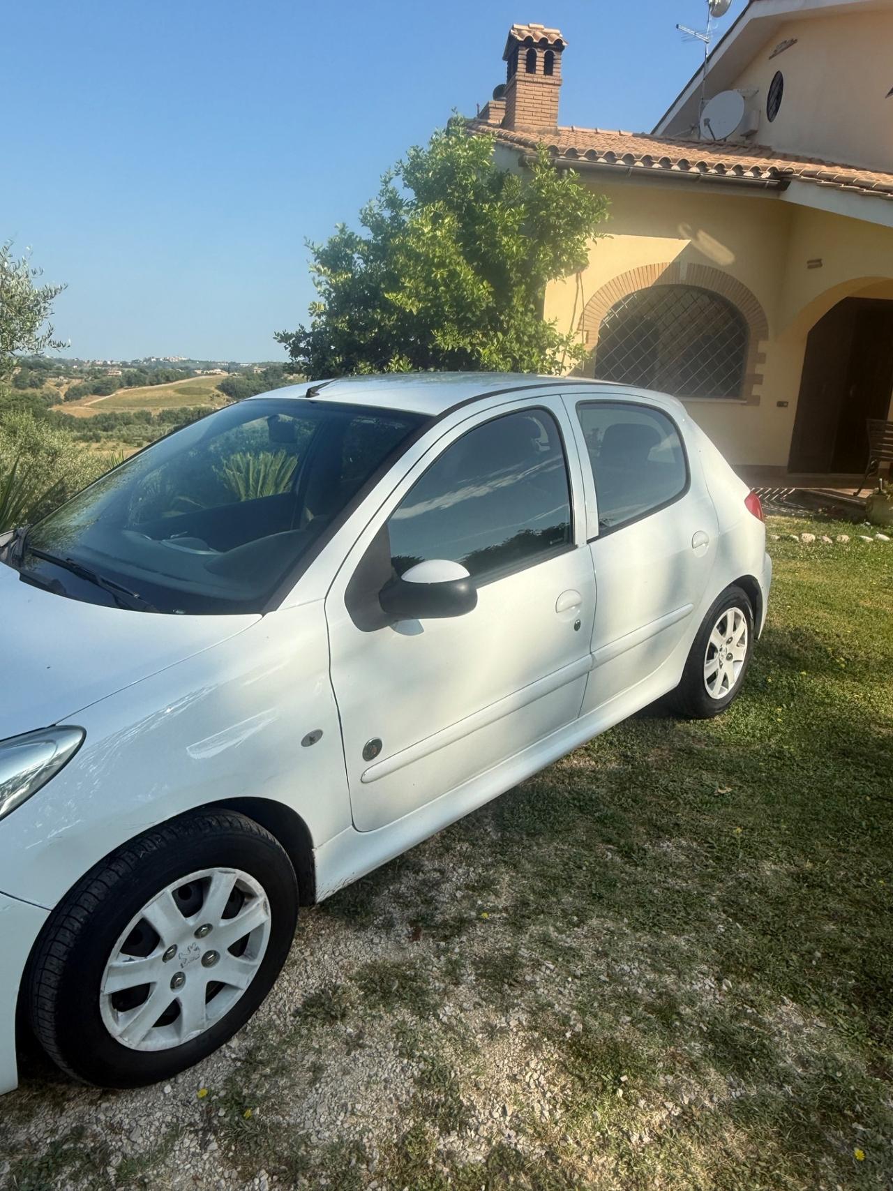 Peugeot 207 Plus 1.4 8V 75CV 3p. ECO GPL