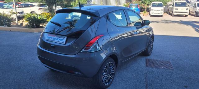 LANCIA Ypsilon 1.0 FireFly 5 porte S&S Hybrid Gold