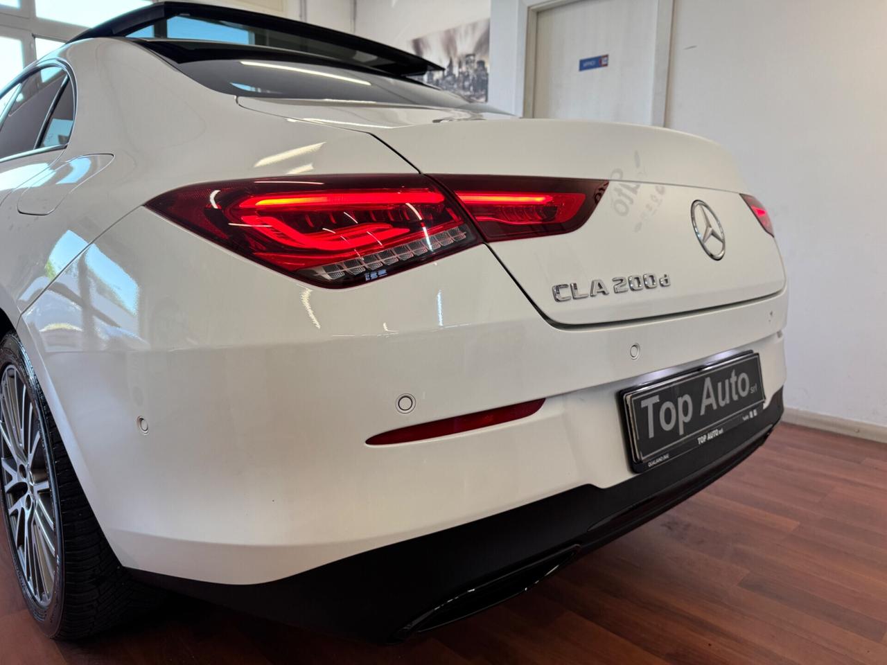 MERCEDES-BENZ CLA 200 d AUT. SPORT / NIGHT EDITION