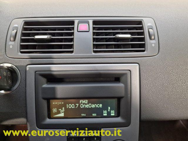 VOLVO V50 D2 POLAR