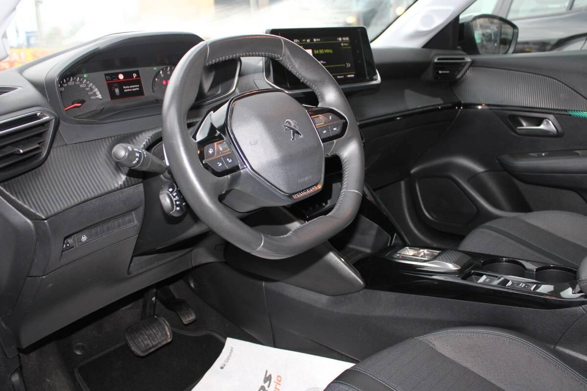 Peugeot 208 1.2 puretech Allure s&s 100cv eat8 Con CARPLAY