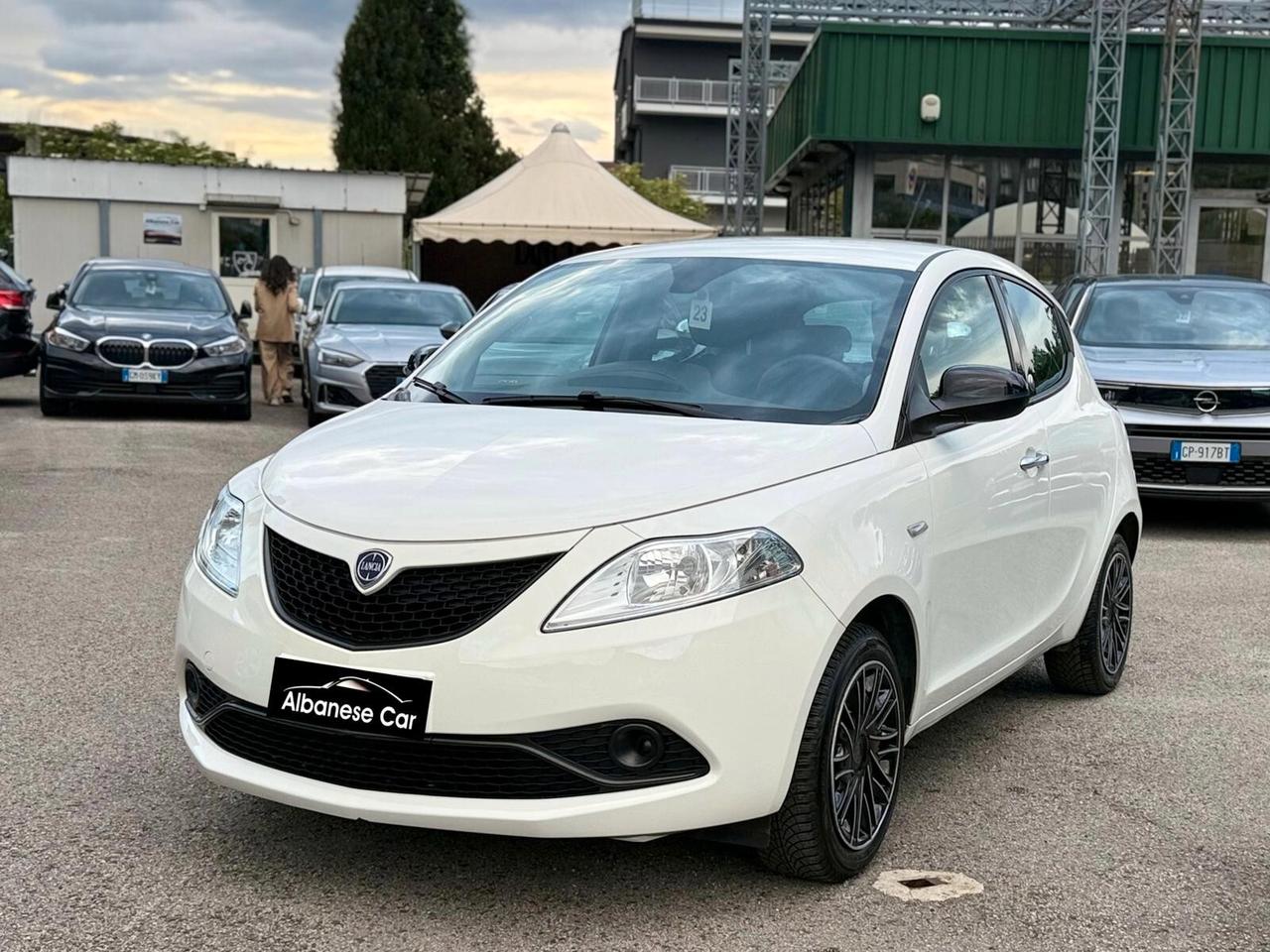 Lancia Ypsilon 1.2 Ecochic 69 CV GPL Gold