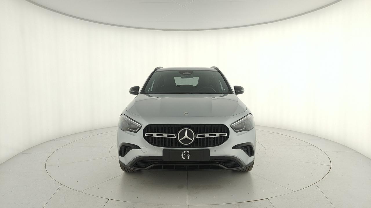 Mercedes-Benz GLA 200 d automatic