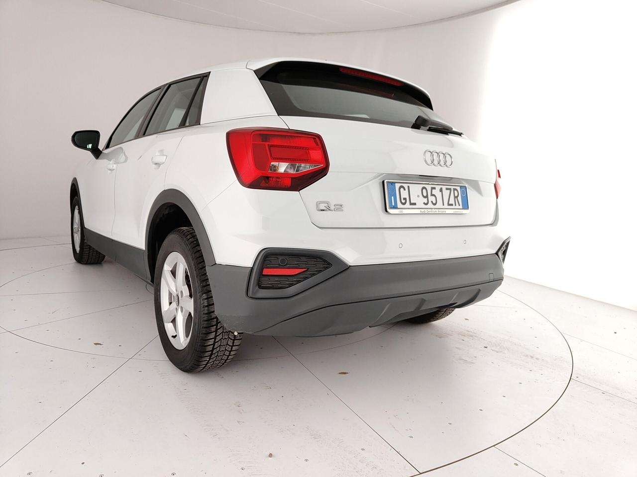 Audi Q2 35 TDI S tronic Business