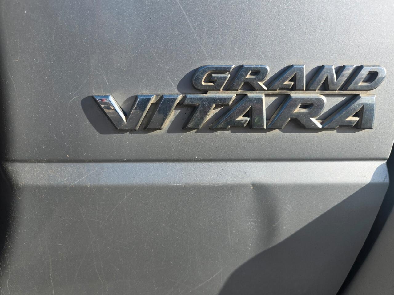Suzuki Grand Vitara 1.9 DDiS 3 porte