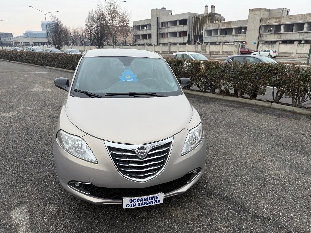 Lancia Ypsilon 1.2 69 CV 5 porte S&S Platinum