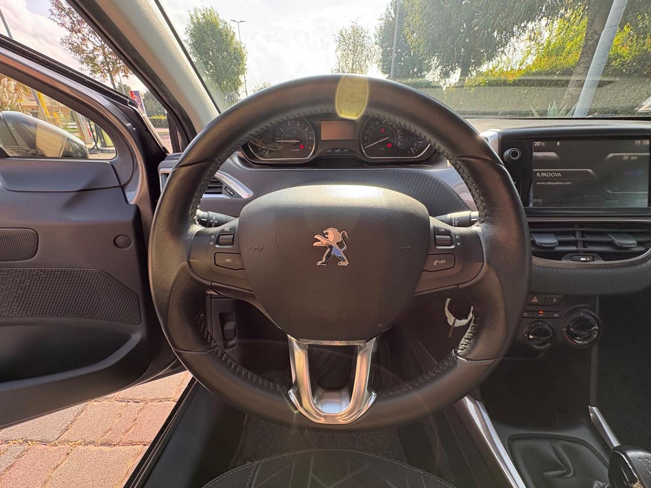 Peugeot 2008 1.2 VTi 82CV Allure