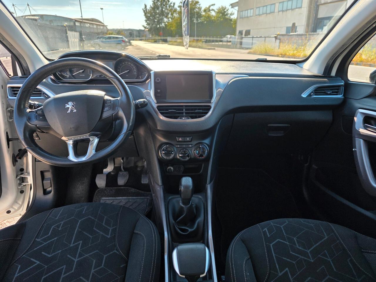 Peugeot 2008 1.2 VTi 82CV Allure