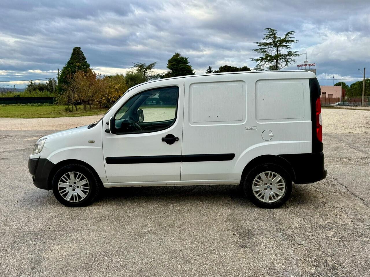 Furgone Fiat Doblò cargo 1.3 MJT neopatentati