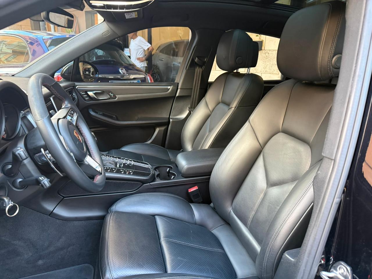 Porsche Macan 2.0 T 245cv no superbollo