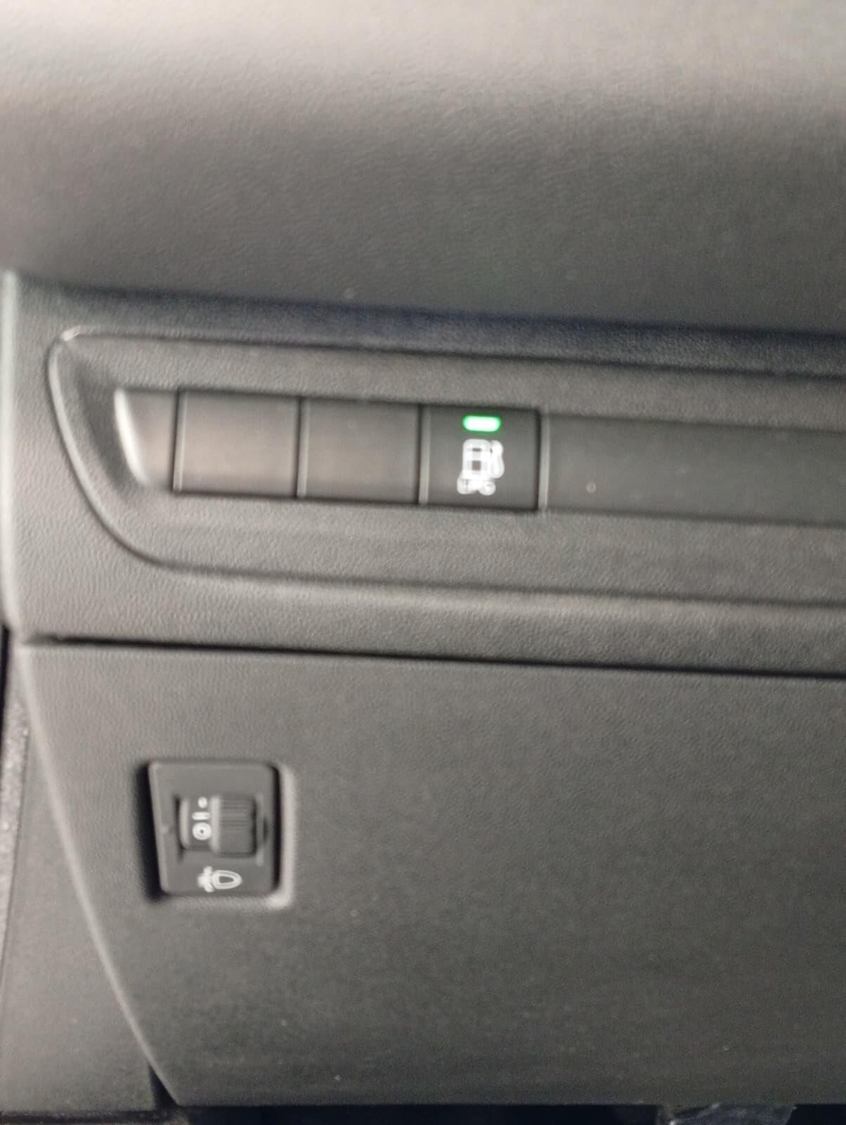 Peugeot 208 PureTech 82 5p. GPL Allure