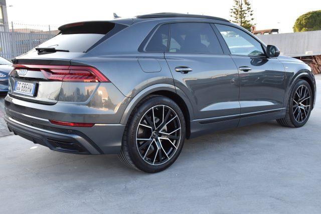 AUDI Q8 50 TDI 286 CV quattro tiptronic Sport *TETTUCCIO*