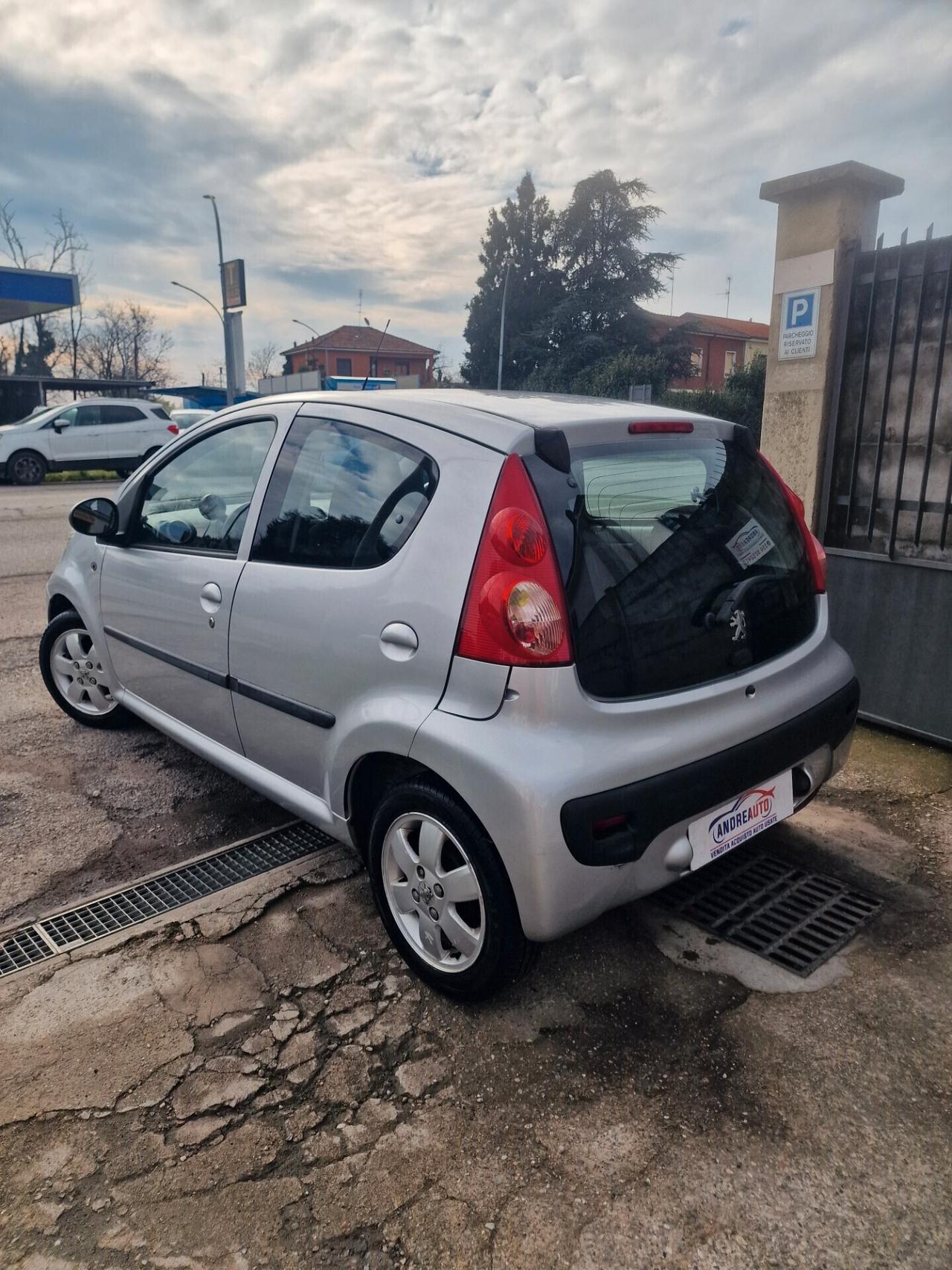 Peugeot 107 1.0 68CV 5p. Plaisir 2Tronic