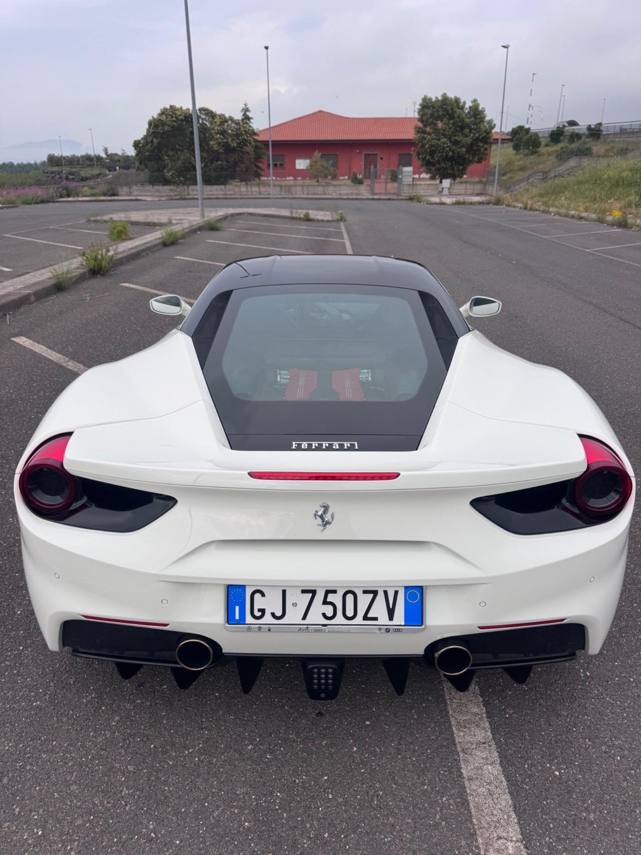 Ferrari 488 GTB PERMUTE iva book full lift carbonio