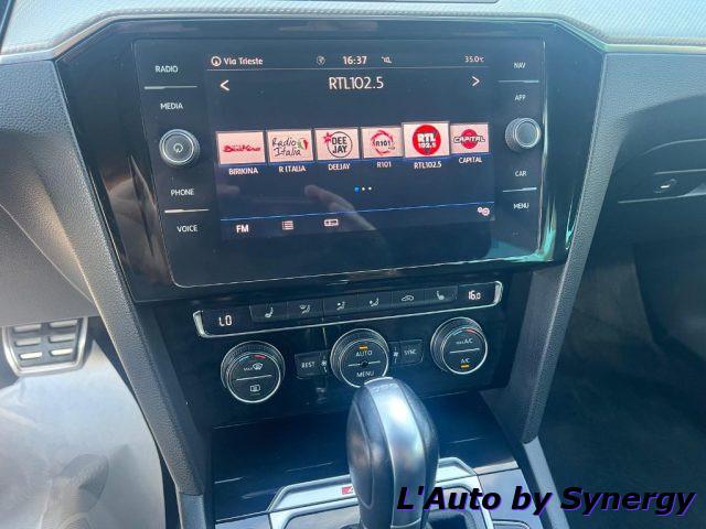 VOLKSWAGEN Passat Variant 2.0 TDI SCR 190 CV DSG Executive BMT Rline