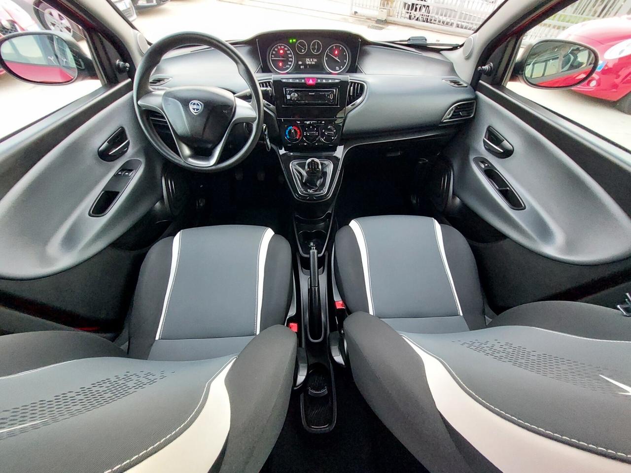 Lancia Ypsilon 1.3 MJT 16V 95 CV 5 porte S&amp;amp;amp;S Elefantino