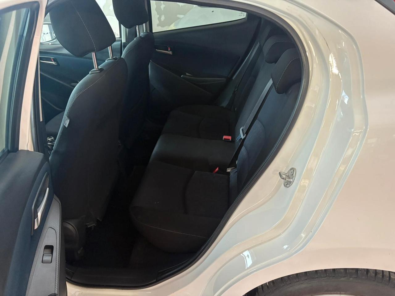 Mazda 2 serie3 Diesel 1500 CV 105 EURO 6B Km 93.543 certificati Garanzia 12 mesi