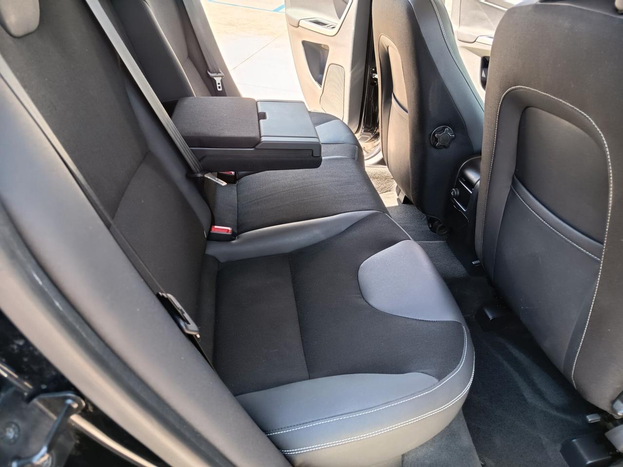 Volvo XC 60 XC60 D5 AWD Geartronic Kinetic