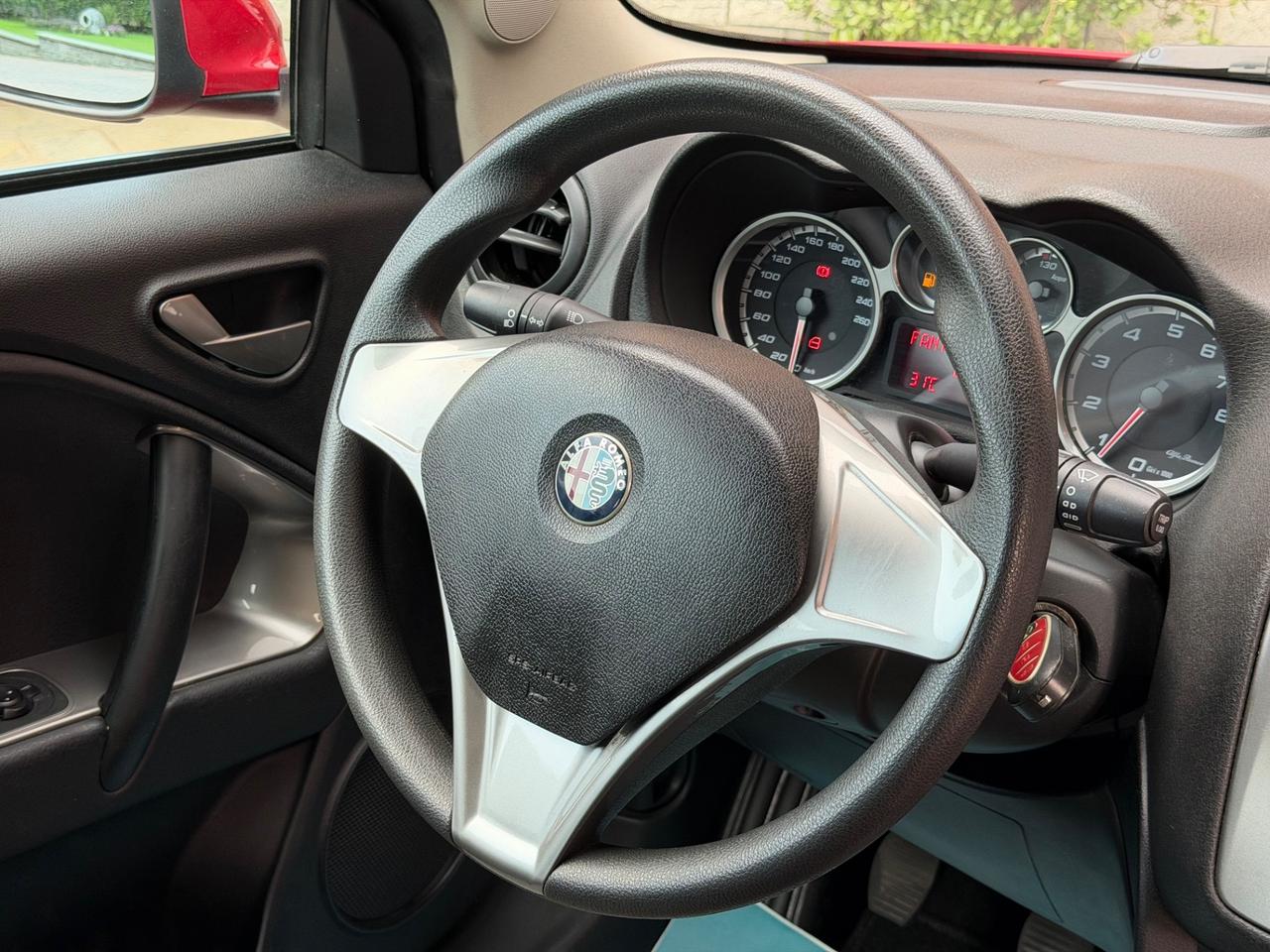 Alfa Romeo MiTo 1.4 78 CV OK NEOPATENTATI