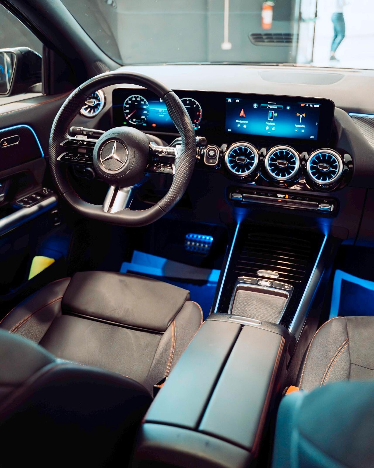 Mercedes-benz GLA 200d AMG Line Premium IVA ESP/TETTO/19"