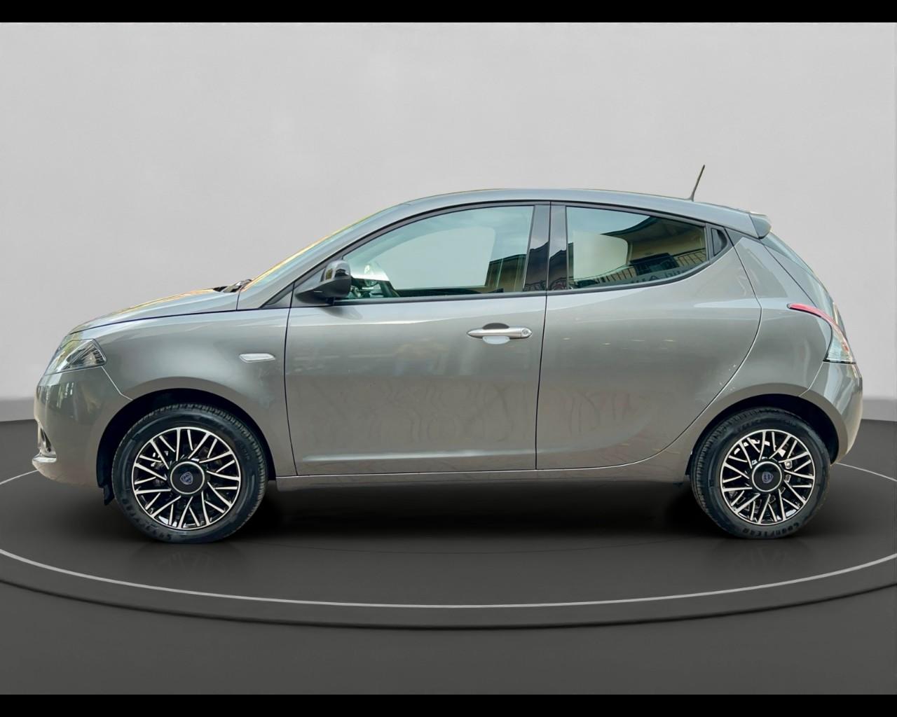 LANCIA Ypsilon III 2021 - Ypsilon 1.0 firefly hybrid Platino s&s 70cv