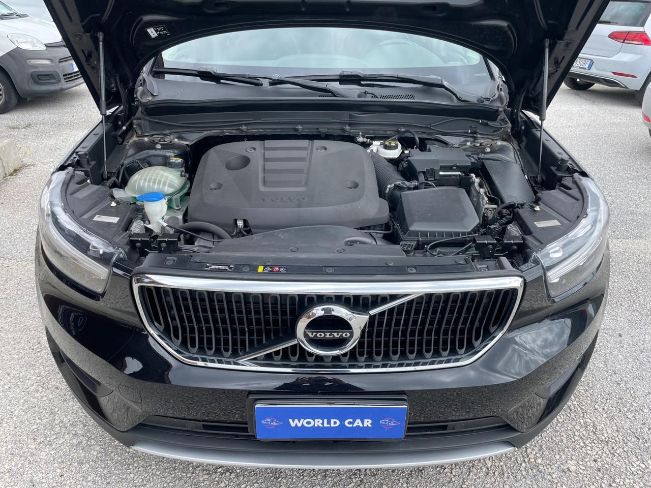 Volvo XC40 D4 AWD Geartronic Business Plus