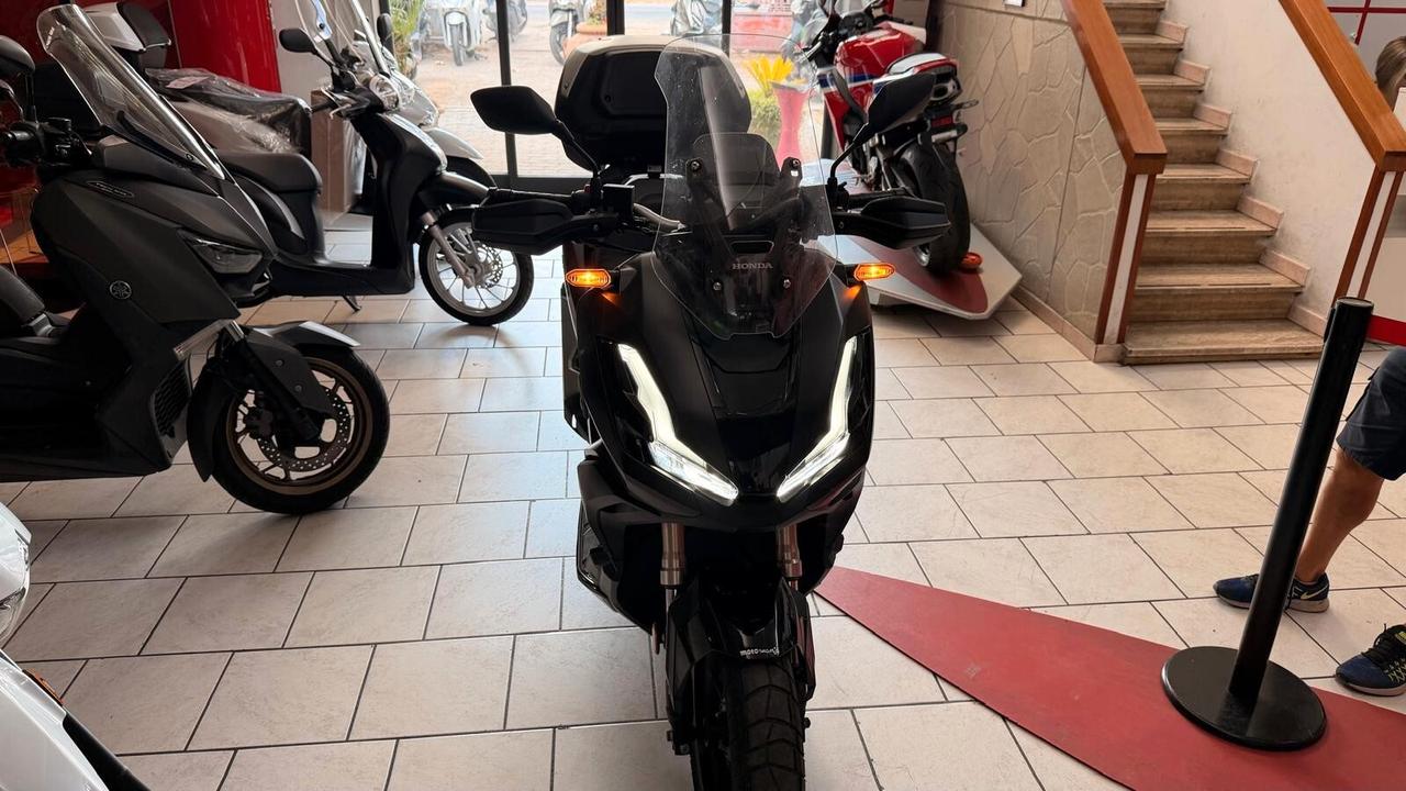 Honda ADV 350