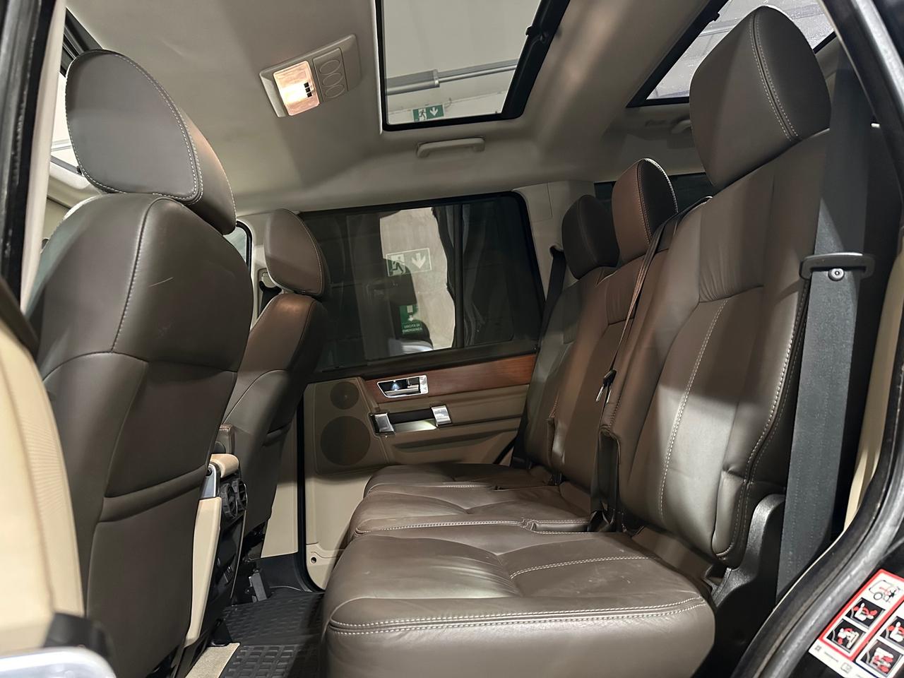 Land Rover Discovery 3.0 sdV6 HSE 7 POSTI - TETTO - UNICOPROPRIETARIO