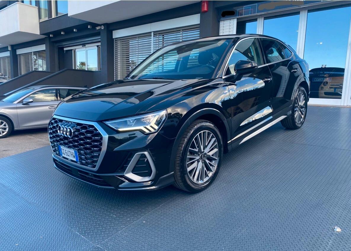 Audi Q3 SPB 45 TFSI e S tronic line edition