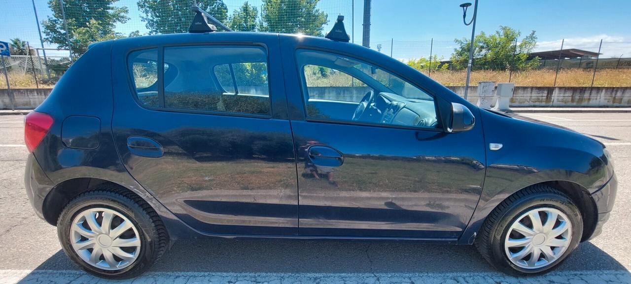 DACIA SANDERO 1,5 DIESEL X NEOPATENTATI 75 CV GOMME NUOVE IMPECCABILE