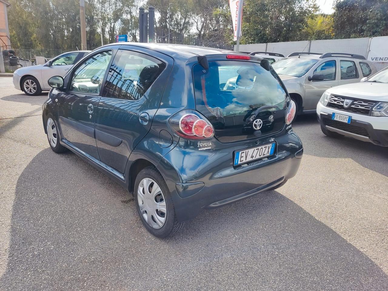 Toyota Aygo 1.0 12V VVT-i 5 porte Lounge Connect MMT