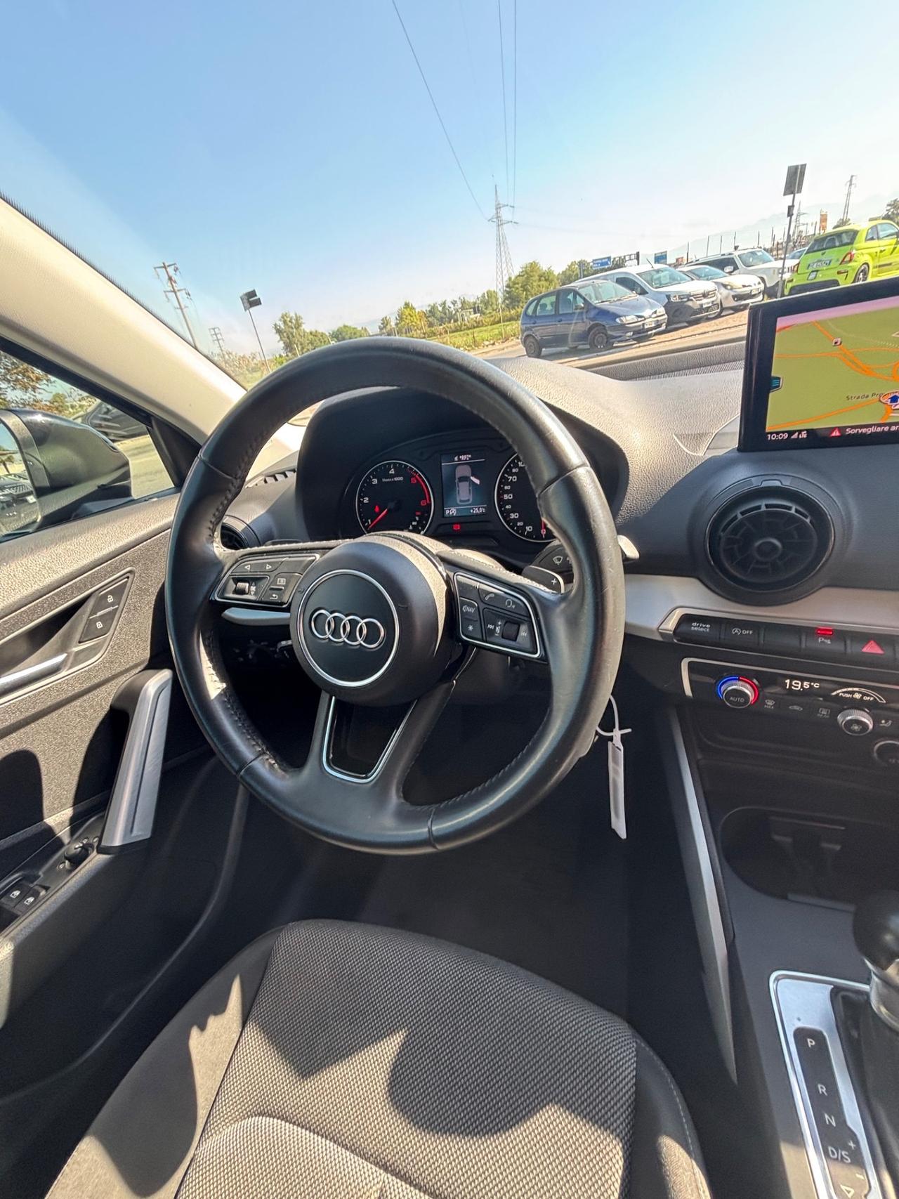 Audi Q2 30 TDI S tronic Business