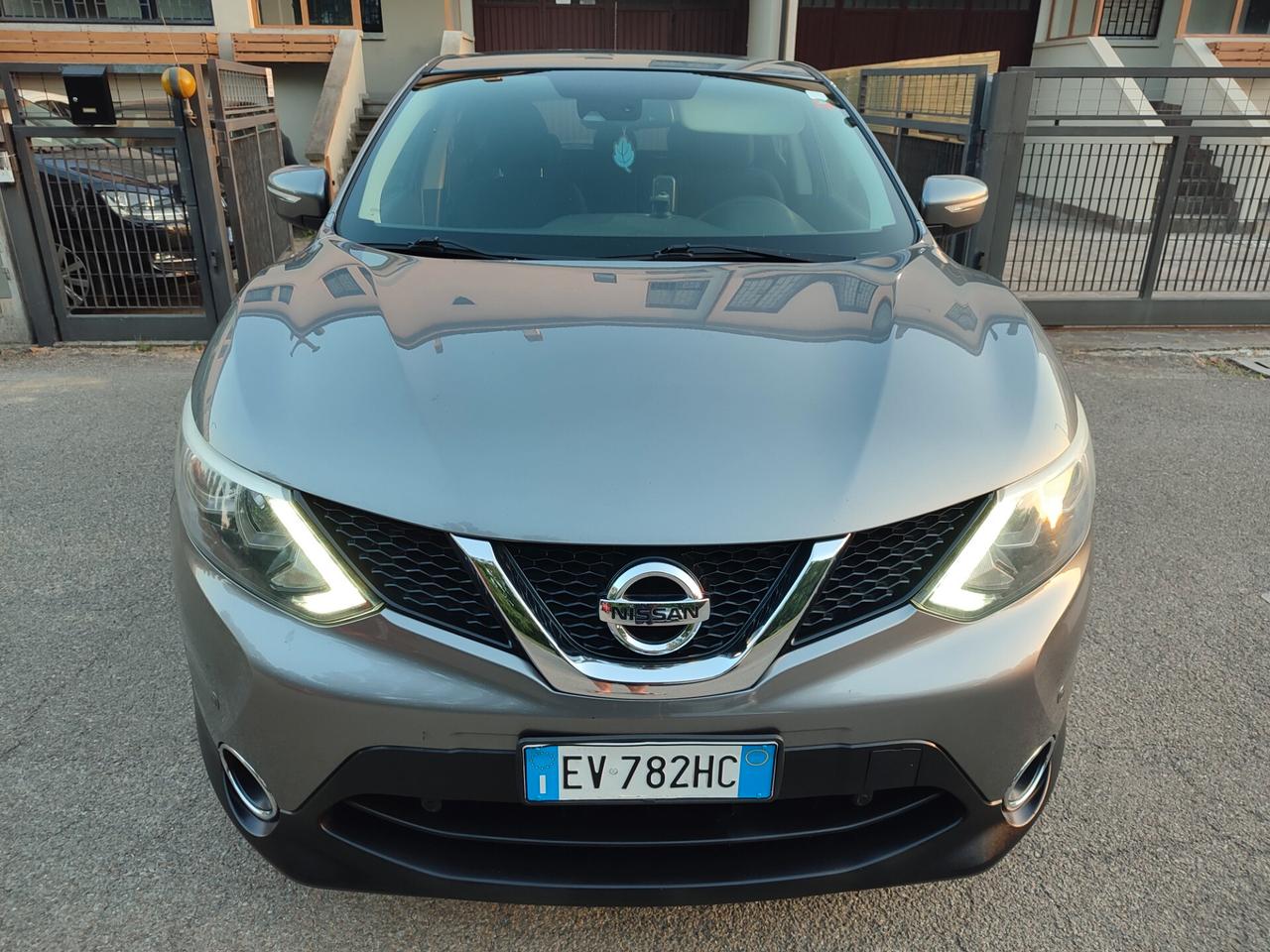 NISSAN QASHQAI DEL 2014 1.5DIESEL STUPENDA ECONOMICA
