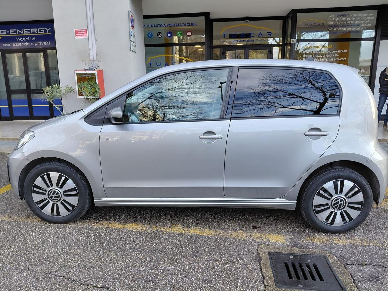 Volkswagen up! High up! #8348