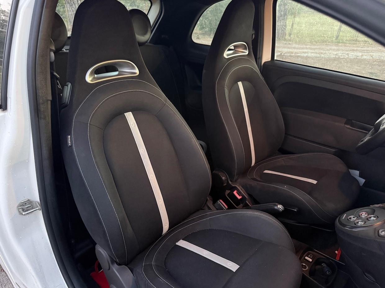 Abarth 500 1.4 Turbo T-Jet Custom