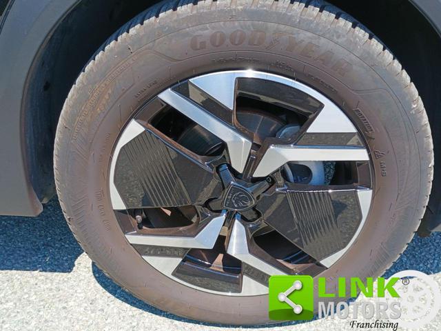PEUGEOT 2008 PureTech 100 S&S Allure